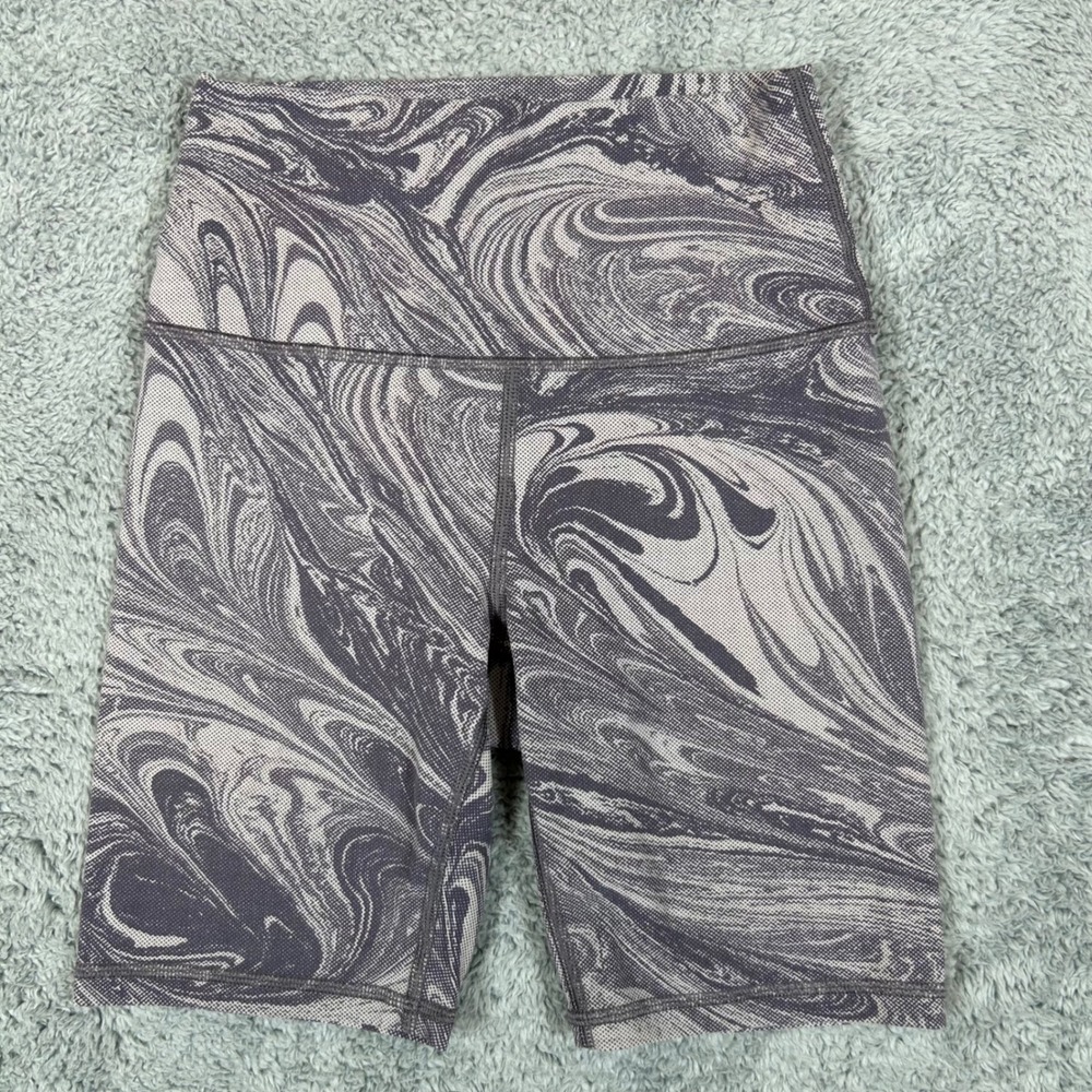 Athleta Transcend 7" Short XS Gray White Marble Swirl High Rise Bike Shorts